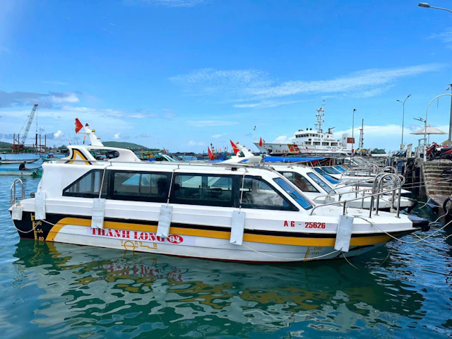 Premium Speedboat Transportation Phu Quoc